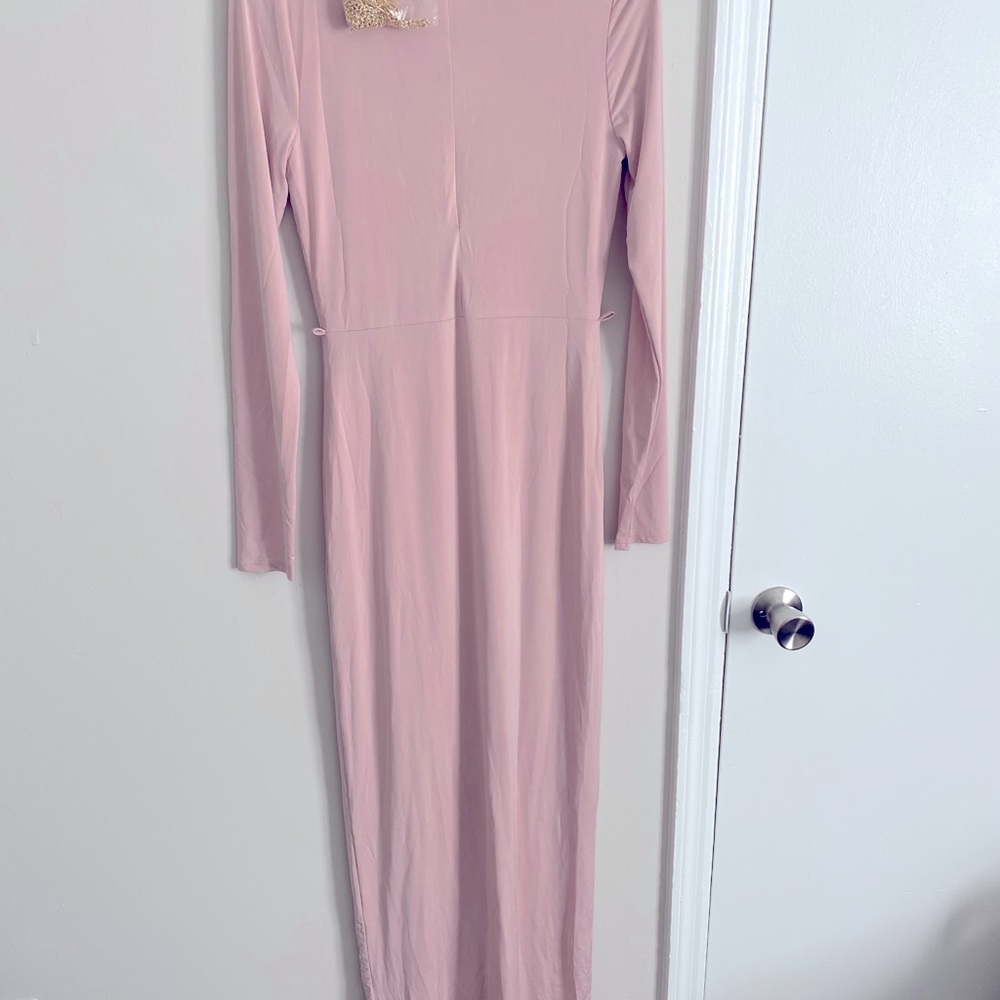 Dress - Picture 3 of 4